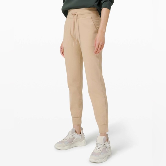 lululemon joggers - Picture 6 of 8